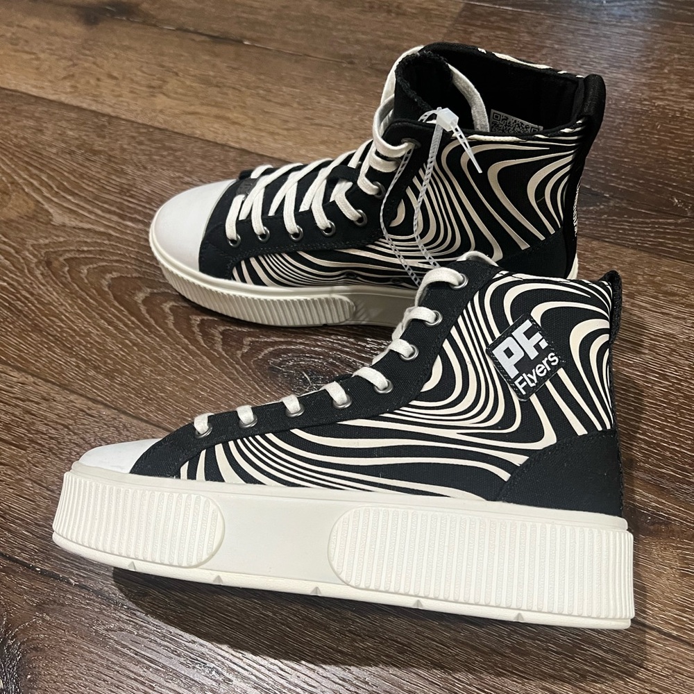 NWOT pf flyers ankle boots zebra color shoes size 7.5 black and white